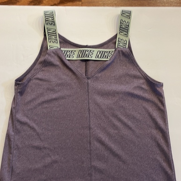 NIKE dry fit Girls elastika training TANK with LOGO STRAPS size Small purple - Picture 4 of 7